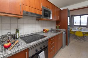 Kuchyň nebo kuchyňský kout v ubytování Villa Norma by Villa Plus