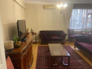 Gallery image of Serene & Spacious 3BR Apartment in Istanbul's Prime Location - Discover Vibrant Seafront Living in Istanbul