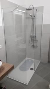 A bathroom at Gelsomino B&B Apartment