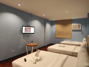 Gallery image of Glory Hotel Cubao in Manila