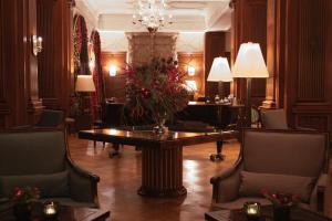 Posezení v ubytování Carlton Hotel St Moritz - The Leading Hotels of the World