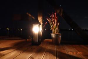Fotografie z fotogalerie ubytování Houseboat "Upes Nams" v destinaci Varkaļi