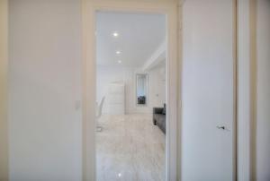 Zdjęcie z galerii obiektu Superb studio, brand new, comfortable - Cannes w Cannes