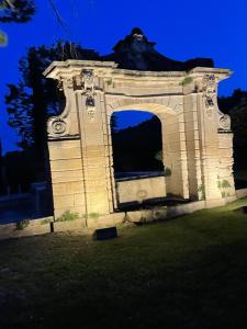 Miestna pamiatka v blízkosti penziónu
