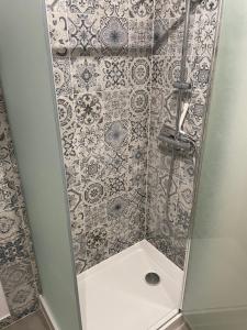 Kúpeľňa v ubytovaní Apartament ROYAL Chełmońskiego Śrem + 1 fotografia