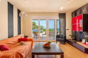 Posezení v ubytování Villa Dorada - PlusHolidays