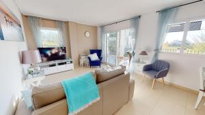 TV a/nebo společenská místnost v ubytování Casa Egeo W - A Murcia Holiday Rentals Property