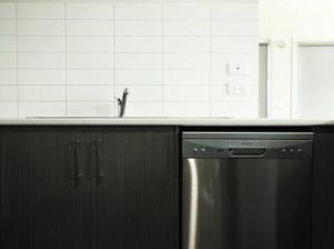 Η κουζίνα ή μικρή κουζίνα στο Little Bluebird Kuranjang 31min drive to MEL airport