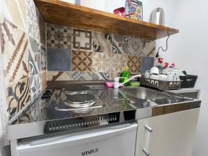 Nhà bếp/bếp nhỏ tại Old Town Bridge Apartment