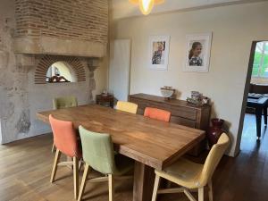 Posedenie v ubytovaní Chambres d'Hôtes L'Hermine Vineuil