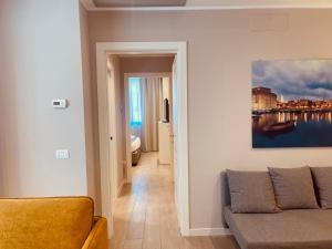 A seating area at Urban Chic Home