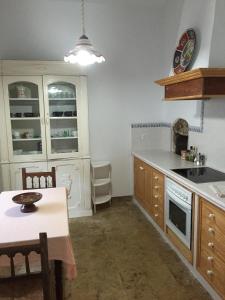 A kitchen or kitchenette at GBH Casa Quintana Még 8 kép