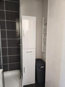 Bilik mandi di Vacances Cap Esterel Apartment - Agay +25 gambar