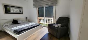 Postel nebo postele na pokoji v ubytování Casa en Alella, Barcelona + 37 fotografií