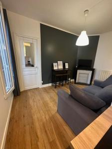 Zdjęcie z galerii obiektu LE COSY de Saint-Denis w mieście Saint-Denis +6 zdjęć
