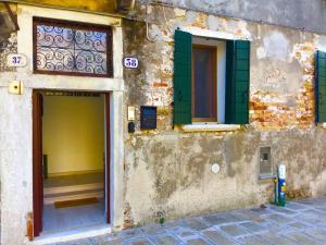 Mặt tiền/cổng chính của Casa Marisa - facing campo in Murano - Venezia +37 ảnh