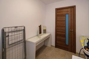 Billede fra billedgalleriet på Modern 3 bedroom Apartment in Luqa (Sleeps 6) i Luqa
