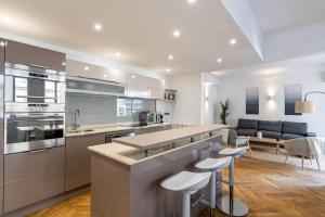 Fotografia z galérie ubytovania Renovated apartment 80m2 6P - 2BR - Cannes Palm Be v Cannes