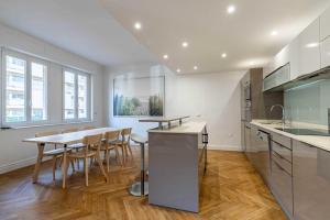 Fotografia z galérie ubytovania Renovated apartment 80m2 6P - 2BR - Cannes Palm Be v Cannes