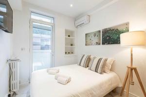 Zdjęcie z galerii obiektu Renovated apartment 80m2 6P - 2BR - Cannes Palm Be w Cannes
