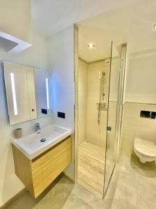 Fotografia z galérie ubytovania VILLA MARIA 8/10 pax Piscine et SPA v destinácii Fréjus