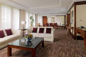 Coin salon dans l'établissement Berlin Marriott Hotel