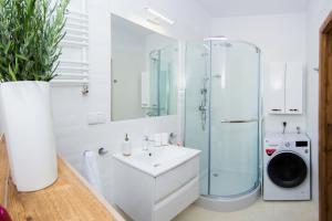 Koupelna v ubytování Apartament A1 MODERNO Parking + 20 fotografií