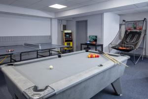 Phòng trò chơi tại Stratford Manor Hotel