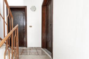 Gallery image of Appartamento climatizzato a 30 m dalla spiaggia con vista mare in Torre Mozza +5 photos