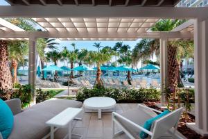 Bazén v ubytování San Juan Marriott Resort and Stellaris Casino nebo v jeho okolí
