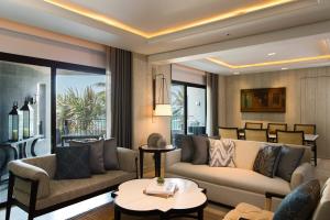Posezení v ubytování Hua Hin Marriott Resort and Spa