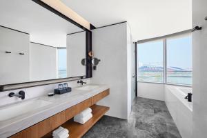 Vannituba majutusasutuses Sheraton Zhaoqing Dinghu