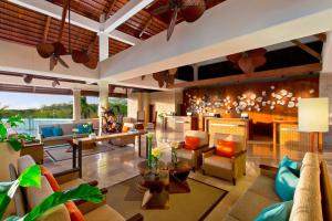 Гостиная зона в The Westin Reserva Conchal, an All-Inclusive Golf Resort & Spa