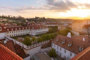 Nespecifikovaný výhled na destinaci Praha nebo výhled na město při pohledu z hotelu