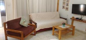 Billede fra billedgalleriet på Jordan Valley one room apartment i Menaẖemya