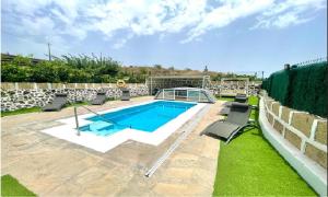 Bazén v ubytování Casa Rural Finca Paraíso. Heated pool nebo v jeho okolí