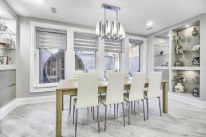 Foto dalla galleria di Charming and Luxurious 2BR+1Bath Guest Suite a Toronto