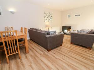 Gallery image of 4 The Beach House in Newquay