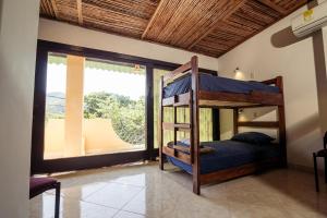 Voodi või voodid majutusasutuse taganga macabi hostel toas