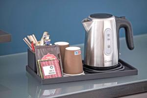 Set per la preparazione di tè e caffè presso Hotel Svendborg