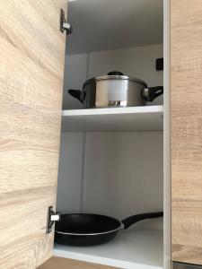 A kitchen or kitchenette at Luxury apartment 2 Free Underground Parking