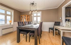 ภาพในคลังภาพของ Holiday Home Kvamsøy Storholmen ในSandvik