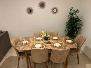 Fotografie z fotogalerie ubytování Luxury Family Appart 7 Pers - CheckPoint - Oujda Center v destinaci Udžda