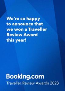 a blue background with a text box that says travelling rewards at Green Caroline in Berlin