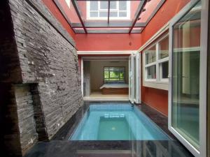 Gallery image of Stay Leisurely Clair De Lune 2BHK pvt jacuzzi, Alibaug in Alibaug