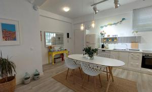 Kép AAY- Best Corfu Town & Sea Apart 2bedroom Renovated + lift / Comfy&Design+WiFi szállásáról Korfuban a galériában