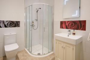 Ένα μπάνιο στο Orchard House, Castle Carrock, Nr Carlisle +27 φωτογραφίες
