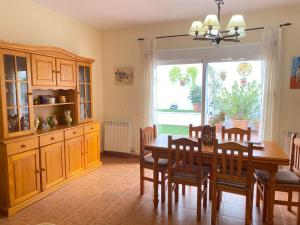 Kuchyň nebo kuchyňský kout v ubytování Casa Rural Almécija