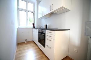 Dapur atau dapur kecil di Classic, Modern & Sunny. 7min to Vienna’s center!
