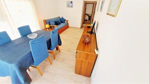 Posezení v ubytování Apartamentos Navarra 08 Familidays